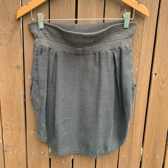 James Icon | Grey Mini Skirt Size P - Picture 3 of 8